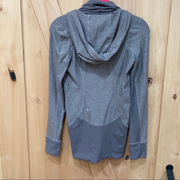 Lululemon Daily Practice Jacket heather gray Sz 2 - Picture 5 of 8